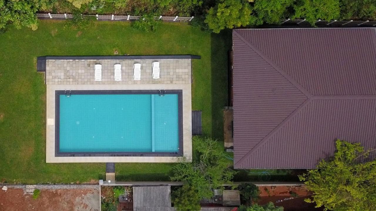 Pivisuma Lodge Дамбула Екстериор снимка